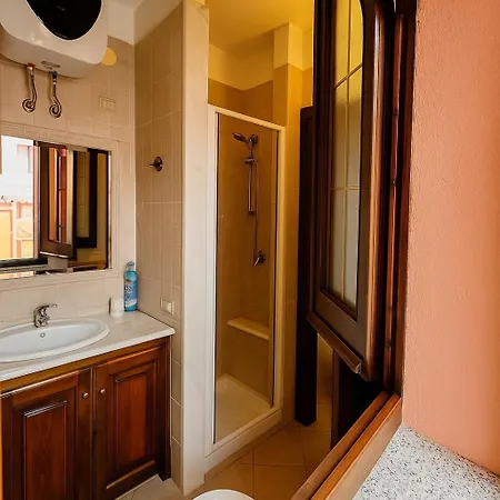 Ornella - 3 Bagni, Giardino, Mare A 1 Minuto Hébergement de vacances *