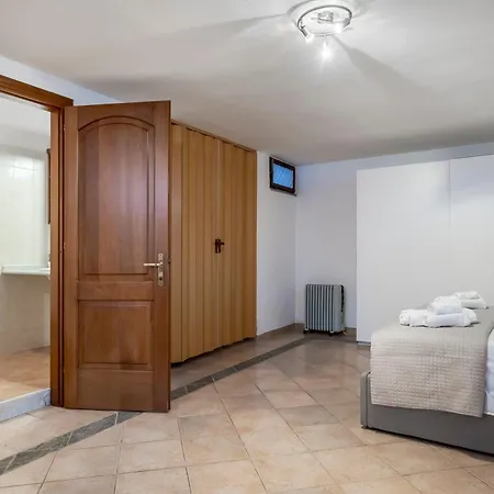 Feriehus Ornella - 3 Bagni, Giardino, Mare A 1 Minuto