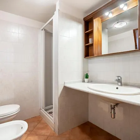 Feriehus Ornella - 3 Bagni, Giardino, Mare A 1 Minuto Sant'Andrea (Sardinia)